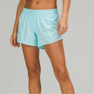 LULULEMON HOTTY HOT SHORT ICING BLUE 4 INCH SIZE 10